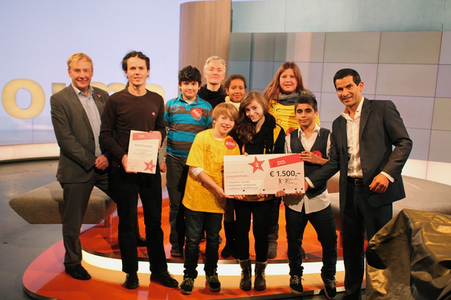 Preisträger und Preisträgerinnen, Projekt „Ausbildung zum RESPEKTfreund“ 2011 mit Mitri Sirin, Mitglied des Berliner Ratschlags für Demokratie